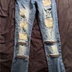 Distressed Blue Jeans with Zipper